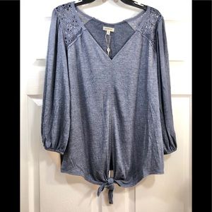 NEW Women’ V-neck Denim-look Tie Front Blouse
